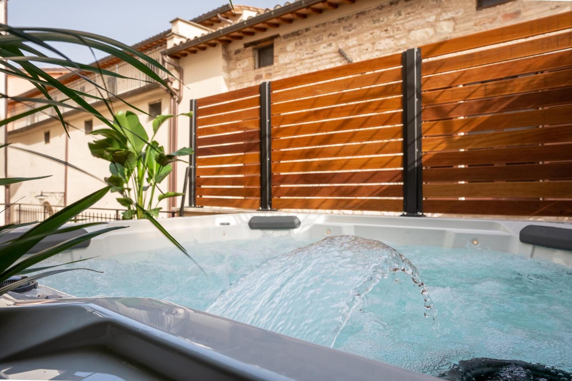 Gg8 Hotel & Suite Spa Gualdo Tadino Dış mekan fotoğraf