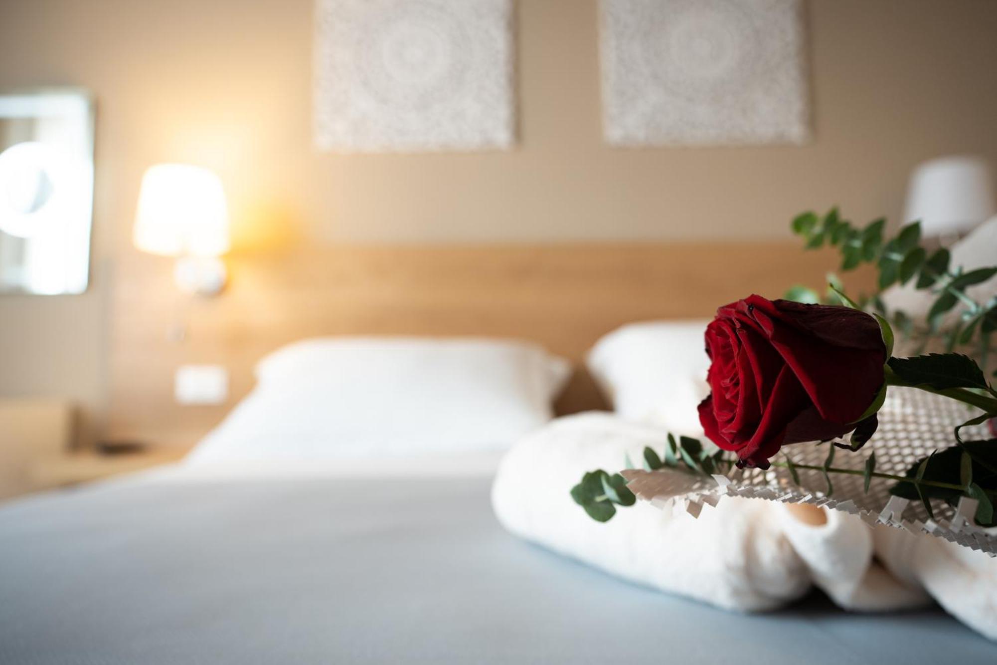 Gg8 Hotel & Suite Spa Gualdo Tadino Dış mekan fotoğraf
